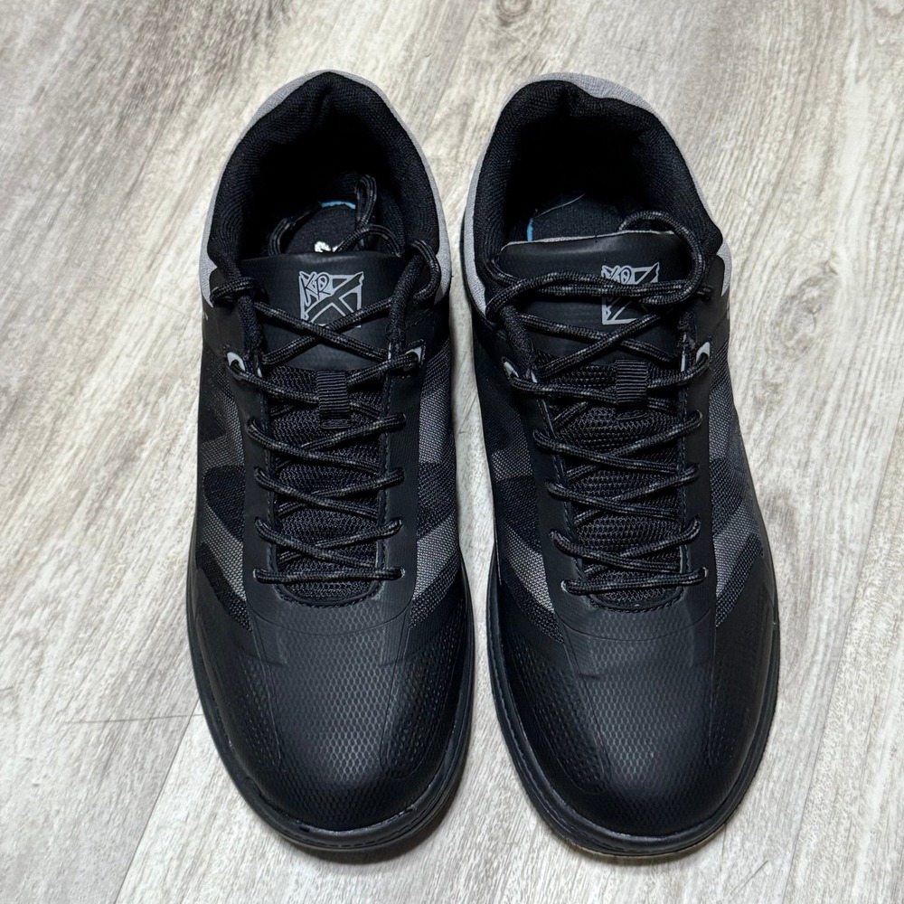 KR STRIKEFORCE EPIC BOWLING SHOES size 9
